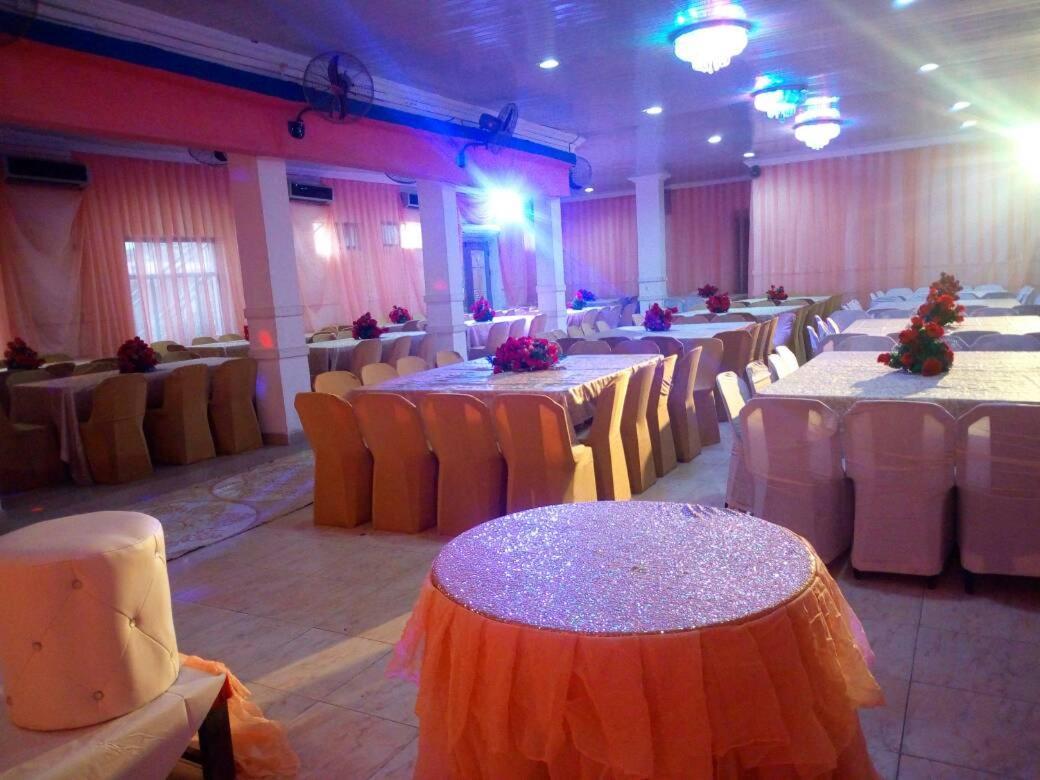 Ben Auto Hotel Lagos Dış mekan fotoğraf