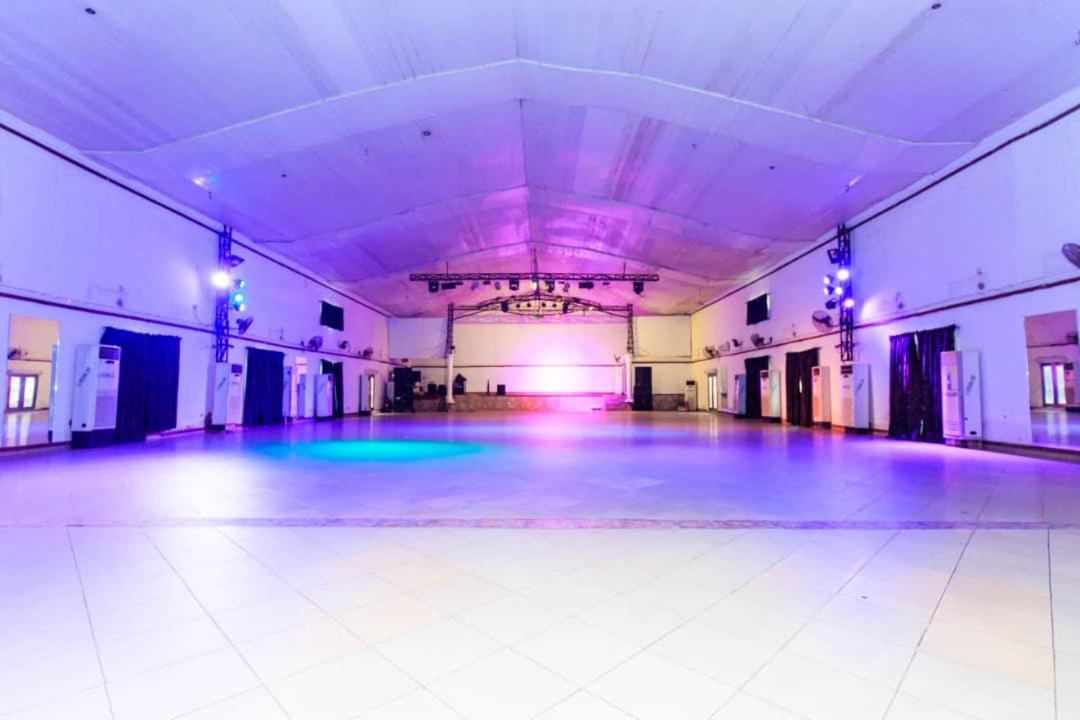 Ben Auto Hotel Lagos Dış mekan fotoğraf
