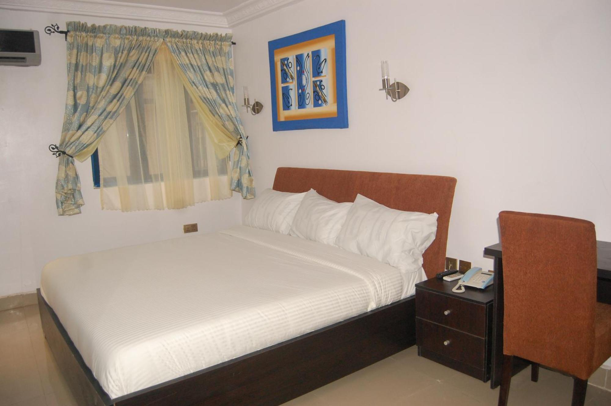 Ben Auto Hotel Lagos Dış mekan fotoğraf