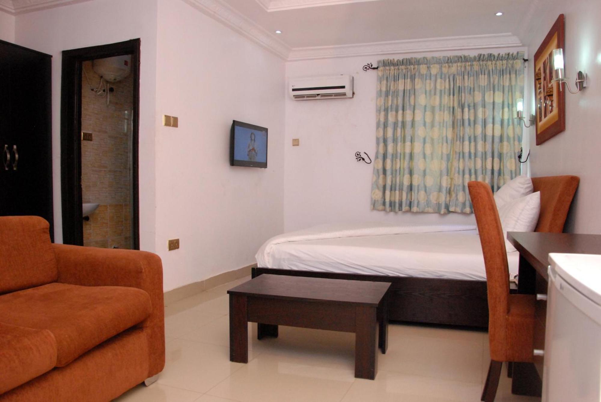 Ben Auto Hotel Lagos Dış mekan fotoğraf