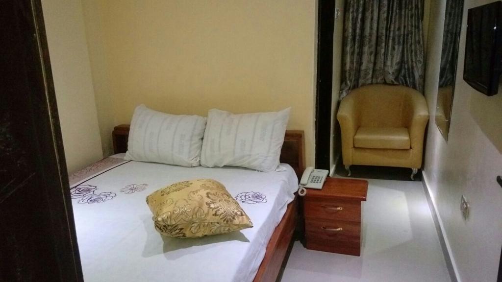 Ben Auto Hotel Lagos Dış mekan fotoğraf
