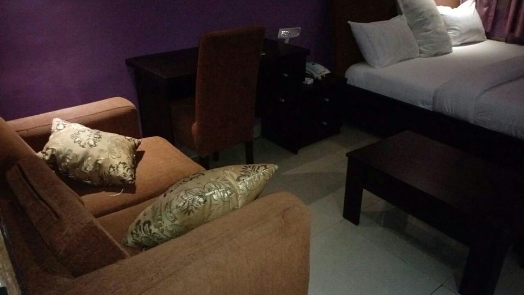 Ben Auto Hotel Lagos Dış mekan fotoğraf