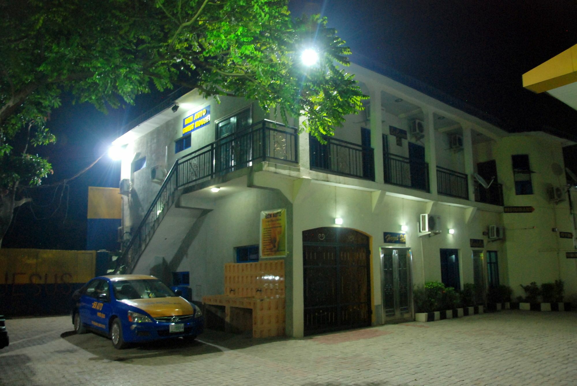 Ben Auto Hotel Lagos Dış mekan fotoğraf